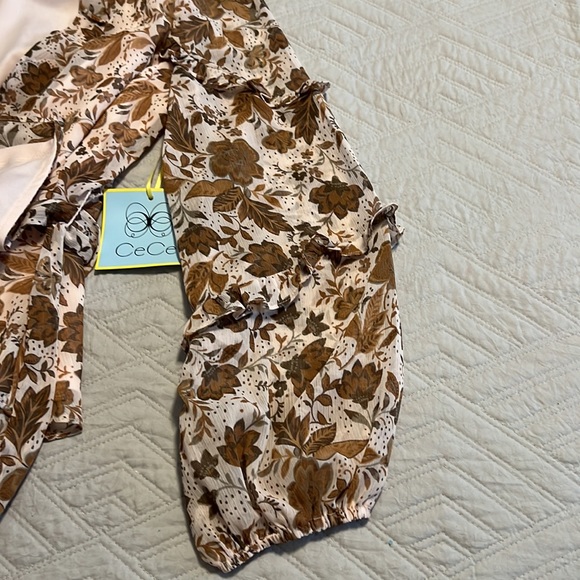 Beautiful Ce Ce Great Fall like pattern for the season! - Picture 5 of 6